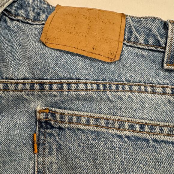 Vintage Levi's 550 Jean Shorts - Picture 3 of 7